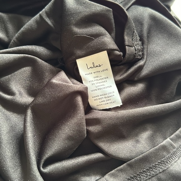 Lulu's It's Your Night Black Metallic one Shoulder Ruched Bodycon Dress Size M - Picture 12 of 12